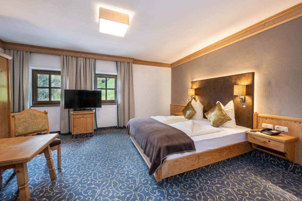 Naturhotel Huettenwirt Im Grossarltal Hüttschlag Exteriör bild
